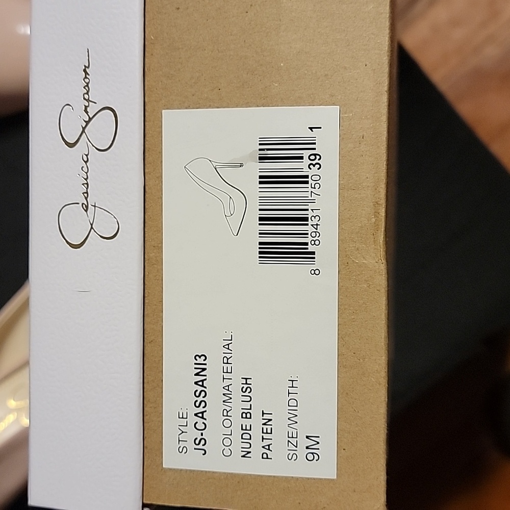 Jessica Simpson Cassani3 Heels - Picture 3 of 3